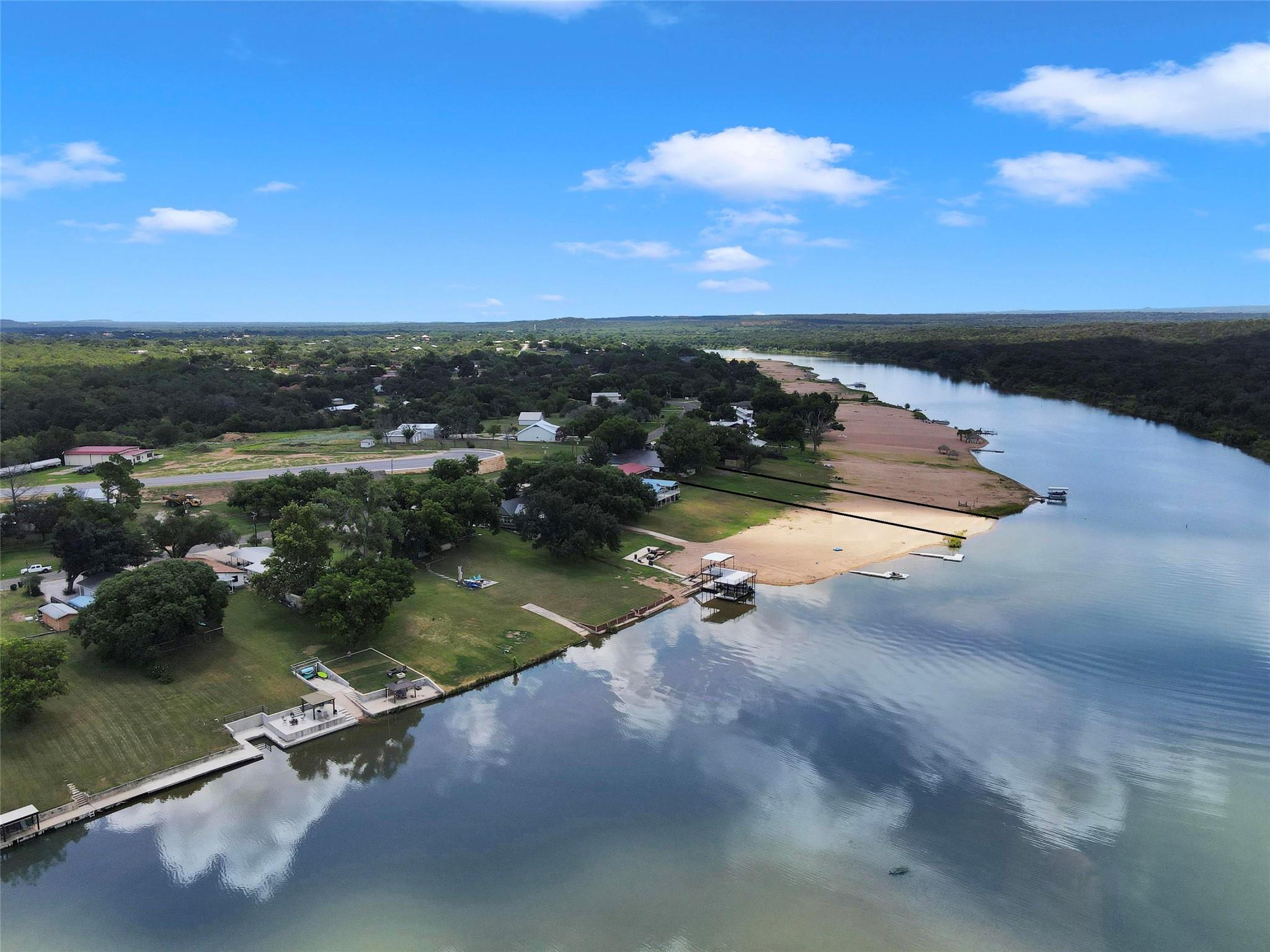 4652 River Oaks Dr, Kingsland, TX 78639