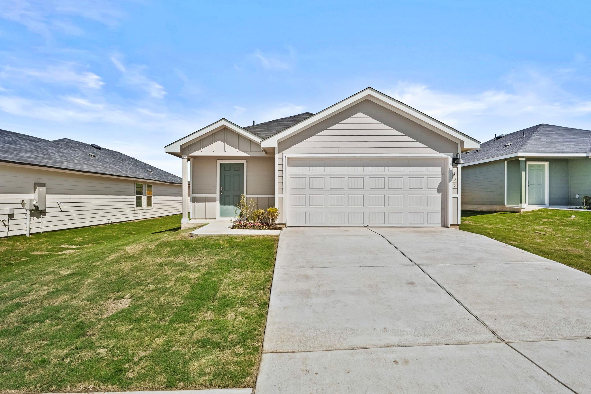 405 Wild Goose Dr, Luling, TX 78648