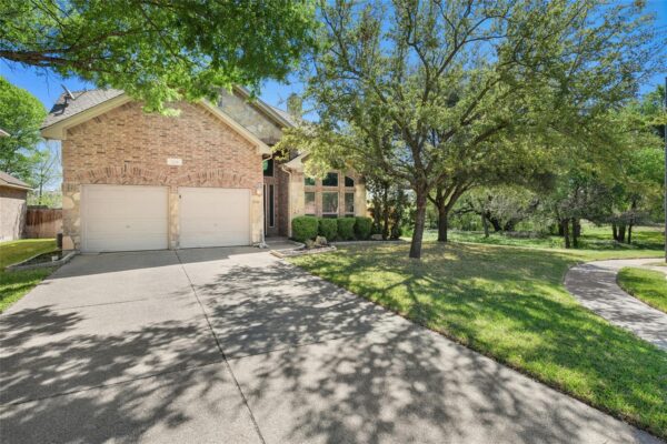 2836 Plantation Dr, Round Rock