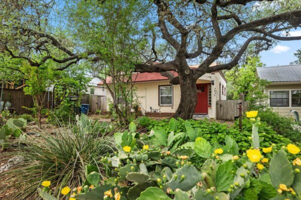 708 W Elizabeth St, Austin
