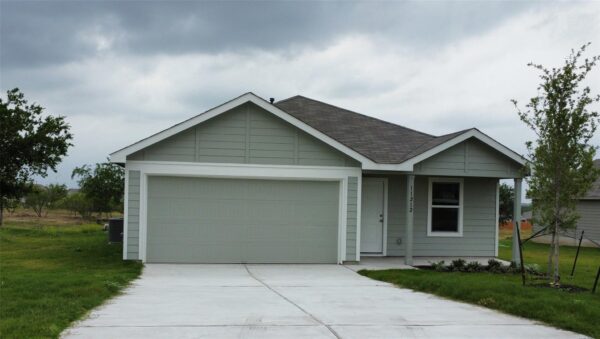 11212 Superior Bay Ln, Mustang Ridge