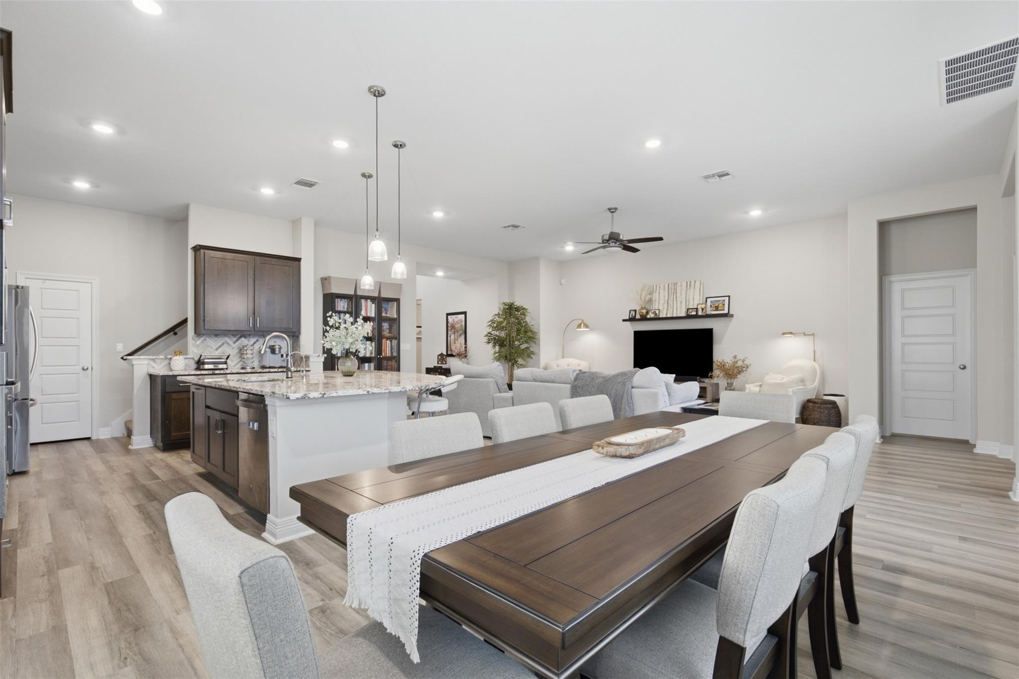 412 Fair Oaks Dr, Georgetown, TX 78628