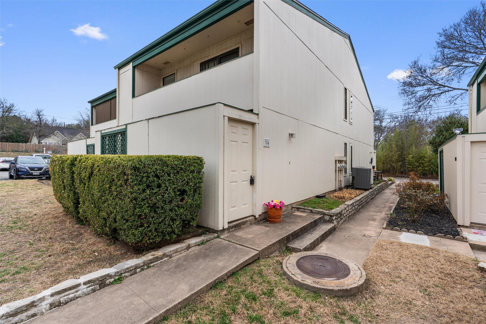 6718 Silvermine Dr #704, Austin, TX 78736