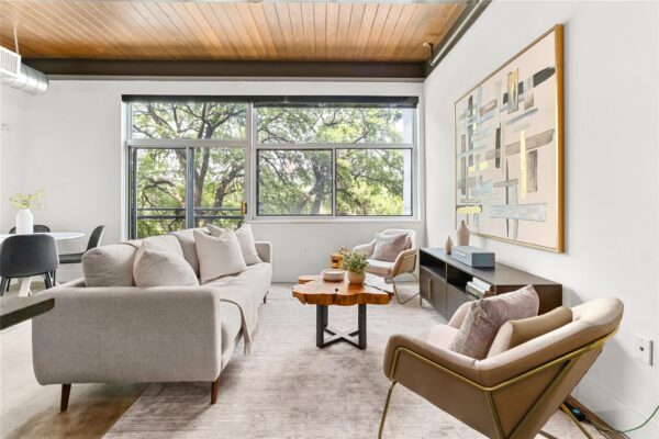 2205 N Lamar Blvd #113, Austin