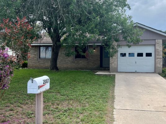 2007 Castle Gate Cir, San Marcos
