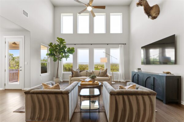 1825 Hazy Hills Loop, Dripping Springs