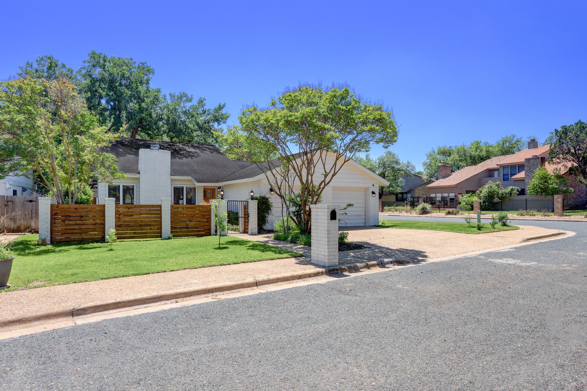 5609 Courtyard Cv, Austin