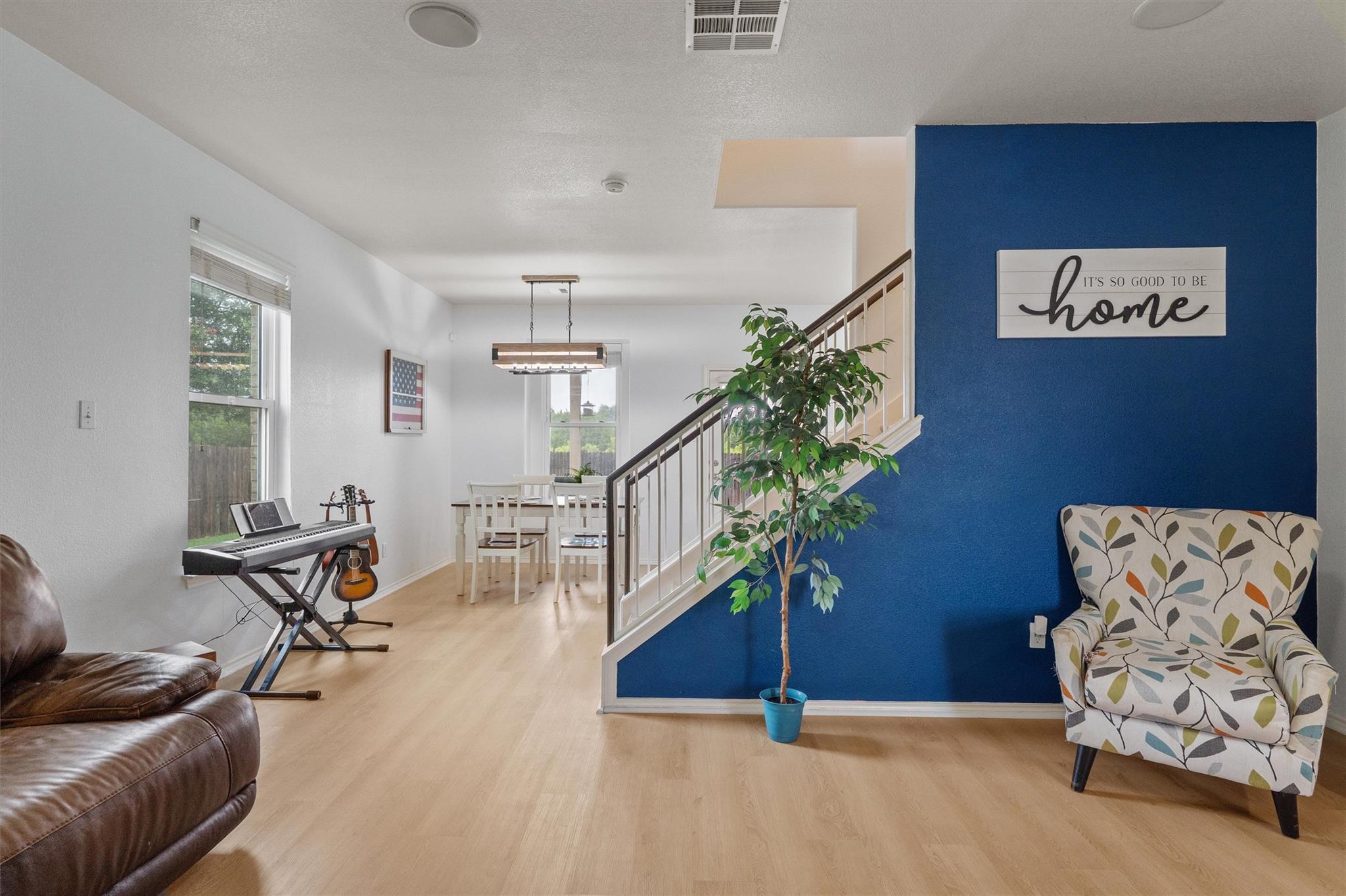 1316 Hensley Dr, Leander, TX 78641