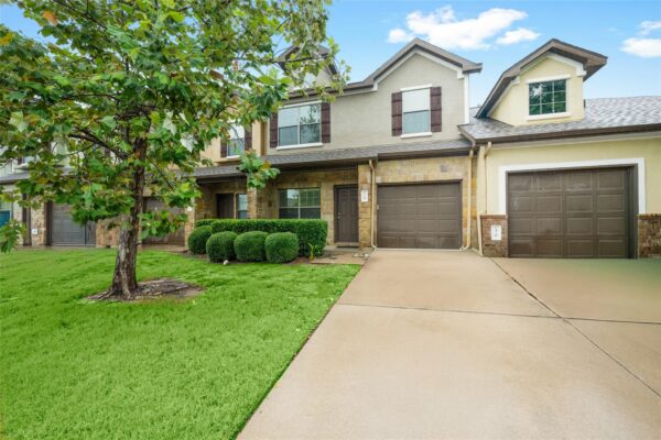 1900 Little Elm Trl #29, Cedar Park