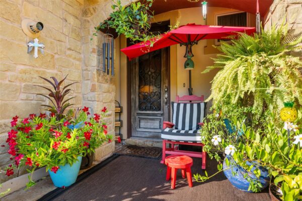 335 Lombardia Dr #19E, Austin