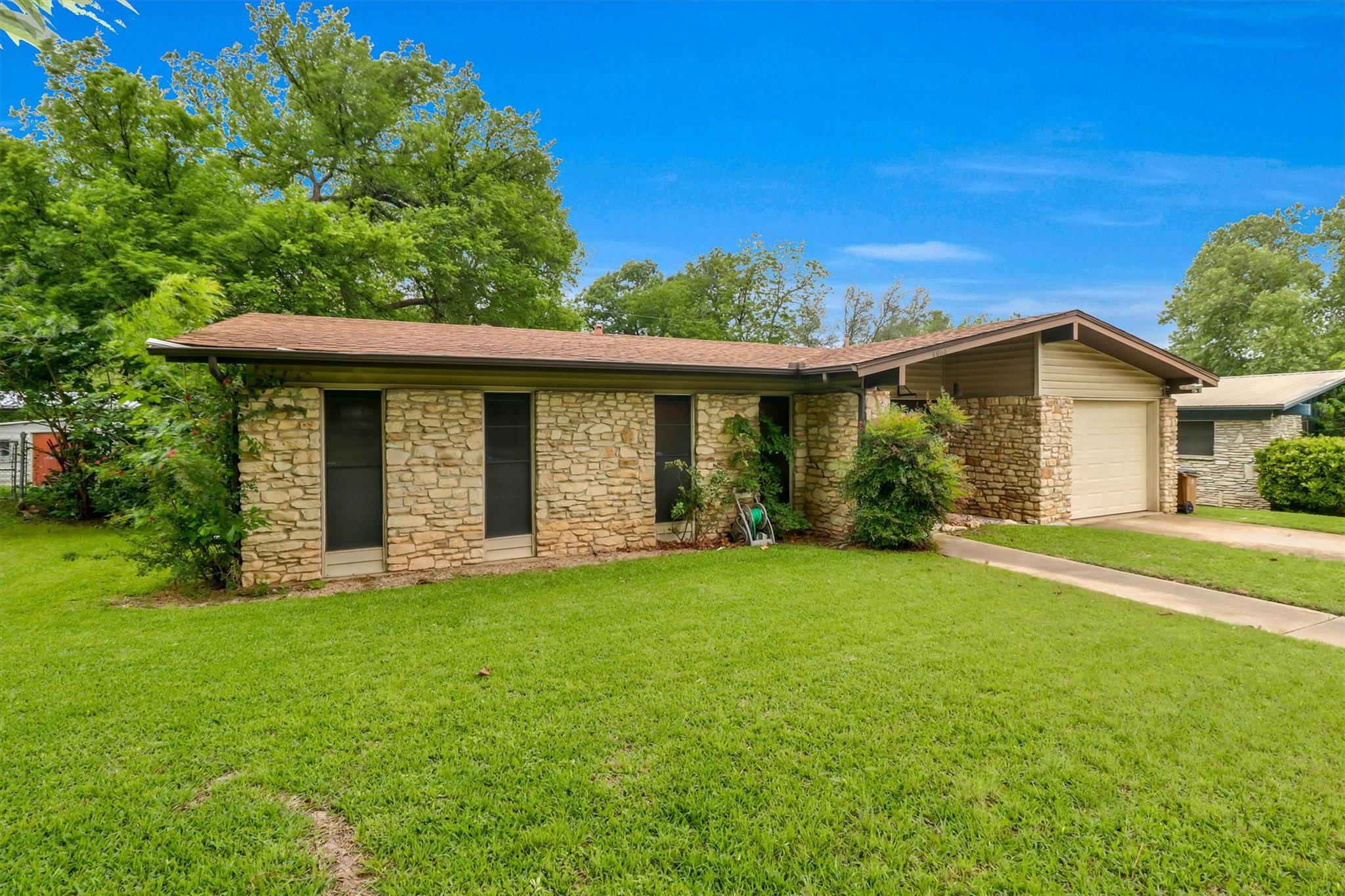 8604 Parkfield Dr, Austin, TX 78758