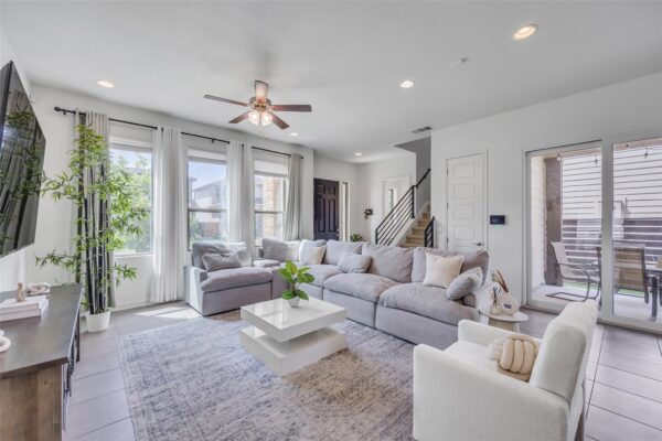 1612 Arcilla St, Austin