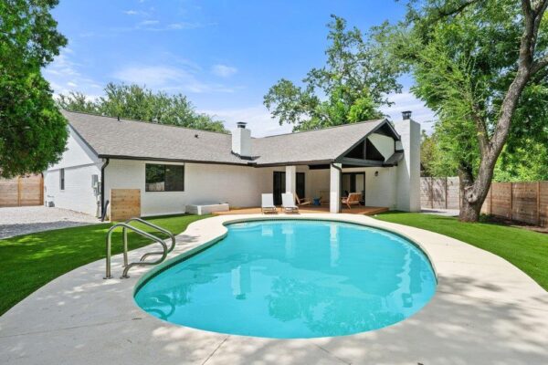 6303 Cannes Cir, Austin