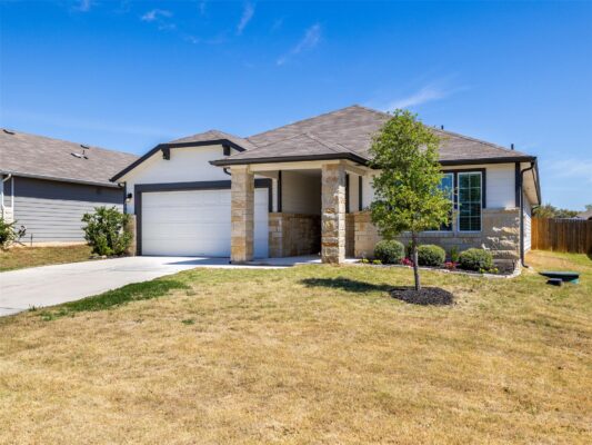 201 Bunting Ln, Bertram