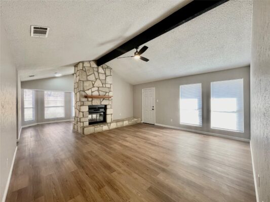 2001 Lisa Ln, San Marcos