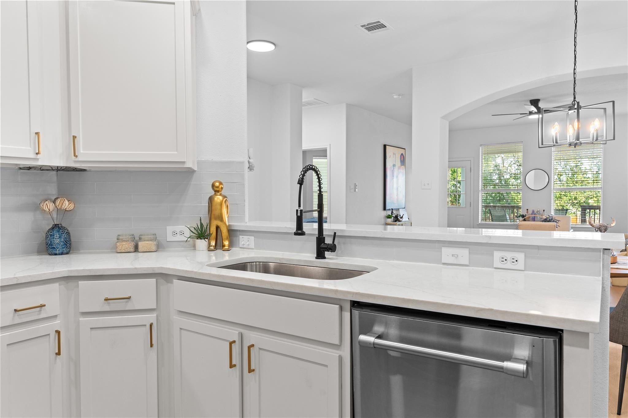 381 Tranquility Mtn, Buda, TX 78610