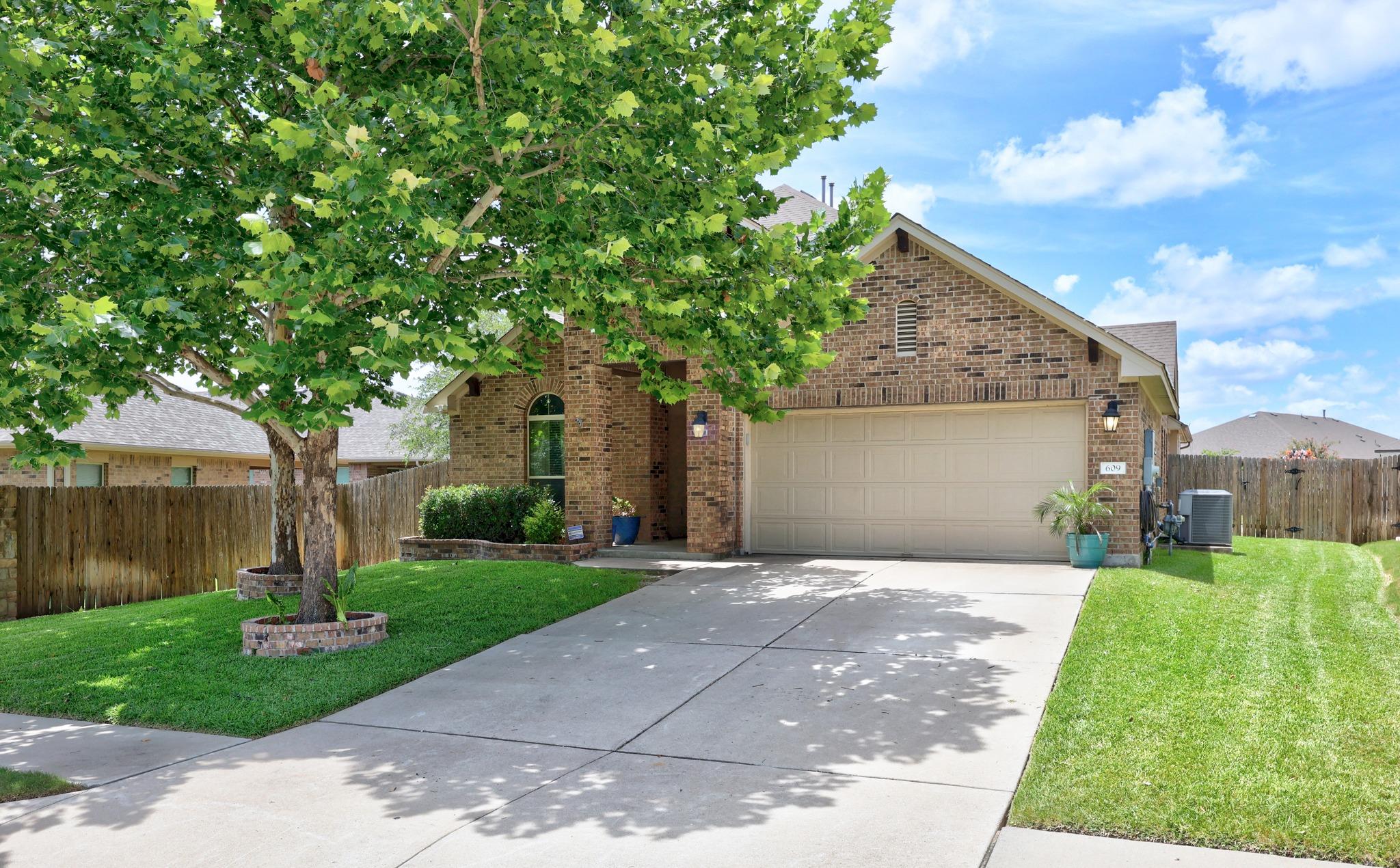 609 Jess Maynard Trl, Leander, TX 78641