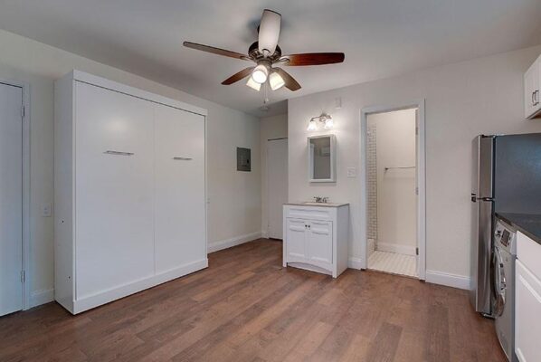 306 E 30th St #3, Austin