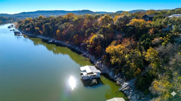 11123 Lakeside Dr, Jonestown