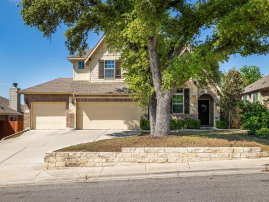 225 Kirkhill St, Hutto