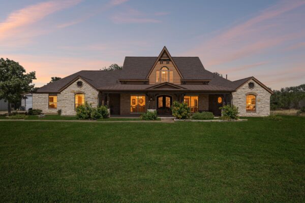 438 Patricia Rd, Georgetown