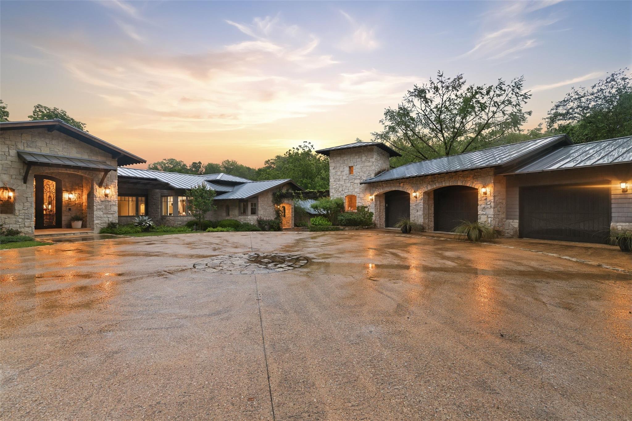 4625 Rockcliff Rd, Austin, TX 78746