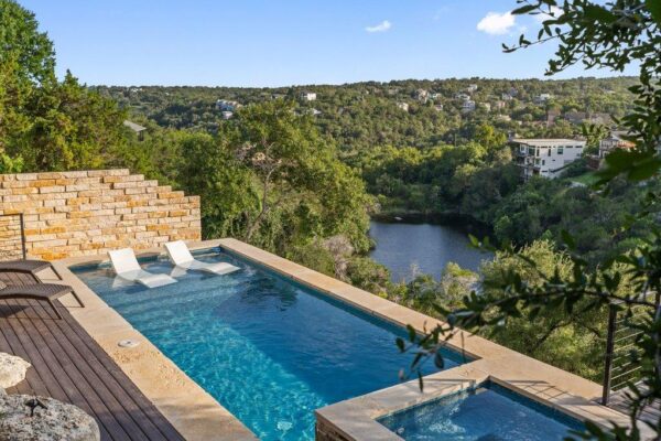 3138 Chisholm Trl, Austin