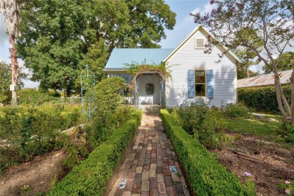 101 Short St, Smithville