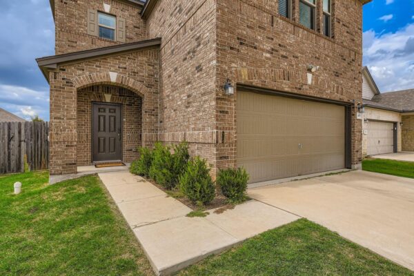 405 Thunder Valley Trl, Georgetown