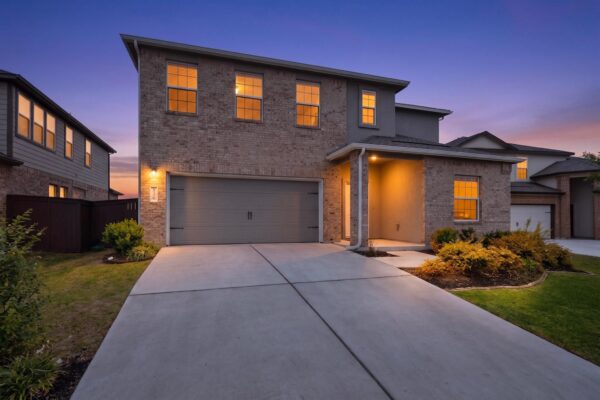 936 Mallow Rd, Leander