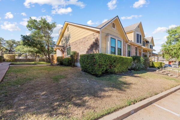 11901 Swearingen Dr #39, Austin