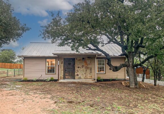 2848 Indian Trl, Kingsland