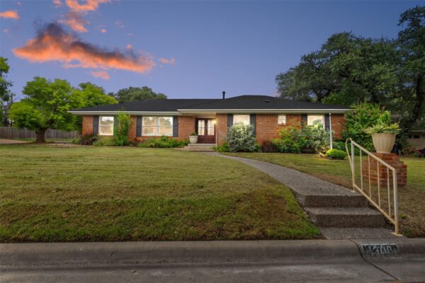 1308 Cardinal Hill Cir, Austin