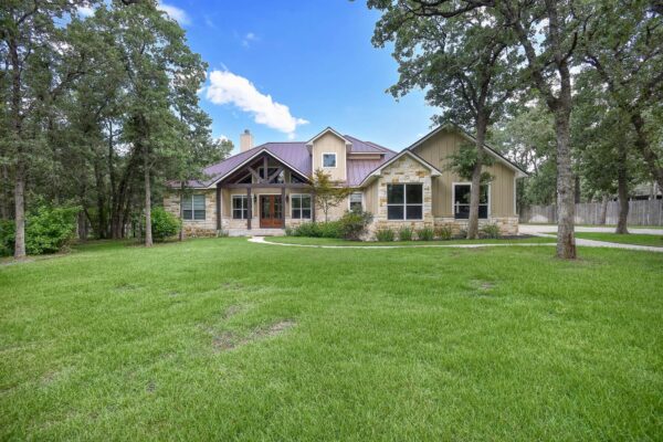 115 Pine Point Cv, Elgin
