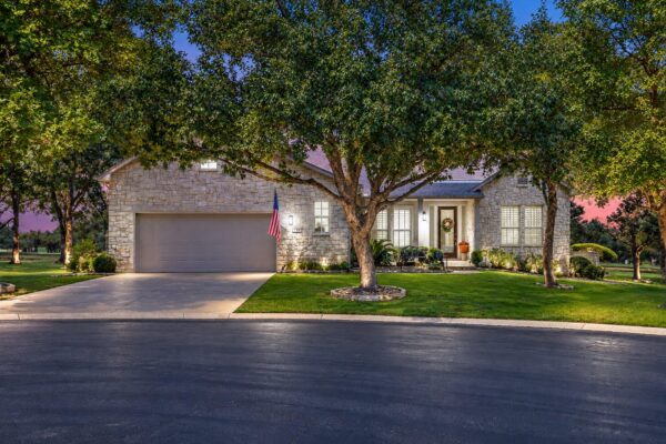 112 Blue Sky Ct, Georgetown