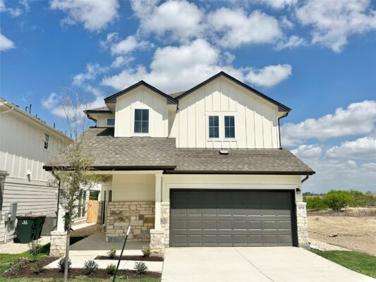 404 Young St, Buda