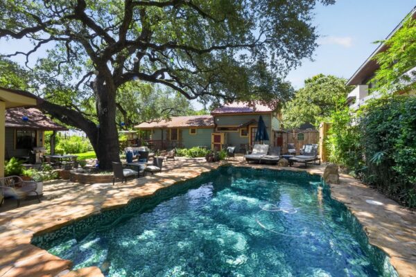 221 Park Ln, Austin