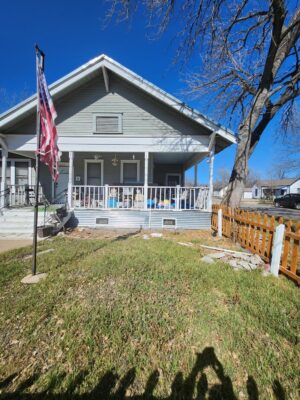 502 W 4th St, Taylor