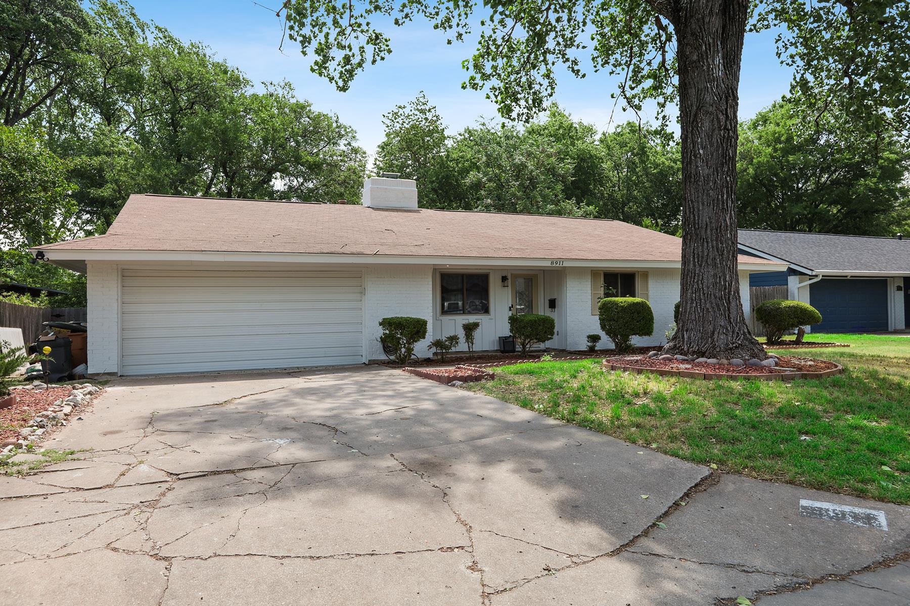 8911 Pointer Ln, Austin, TX 78758