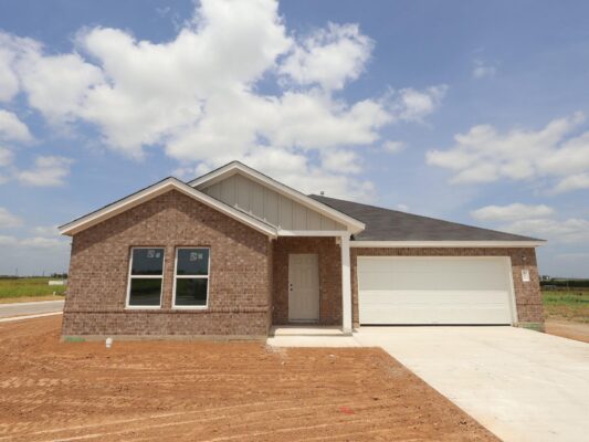 12612 Setting Peak Ln, Buda