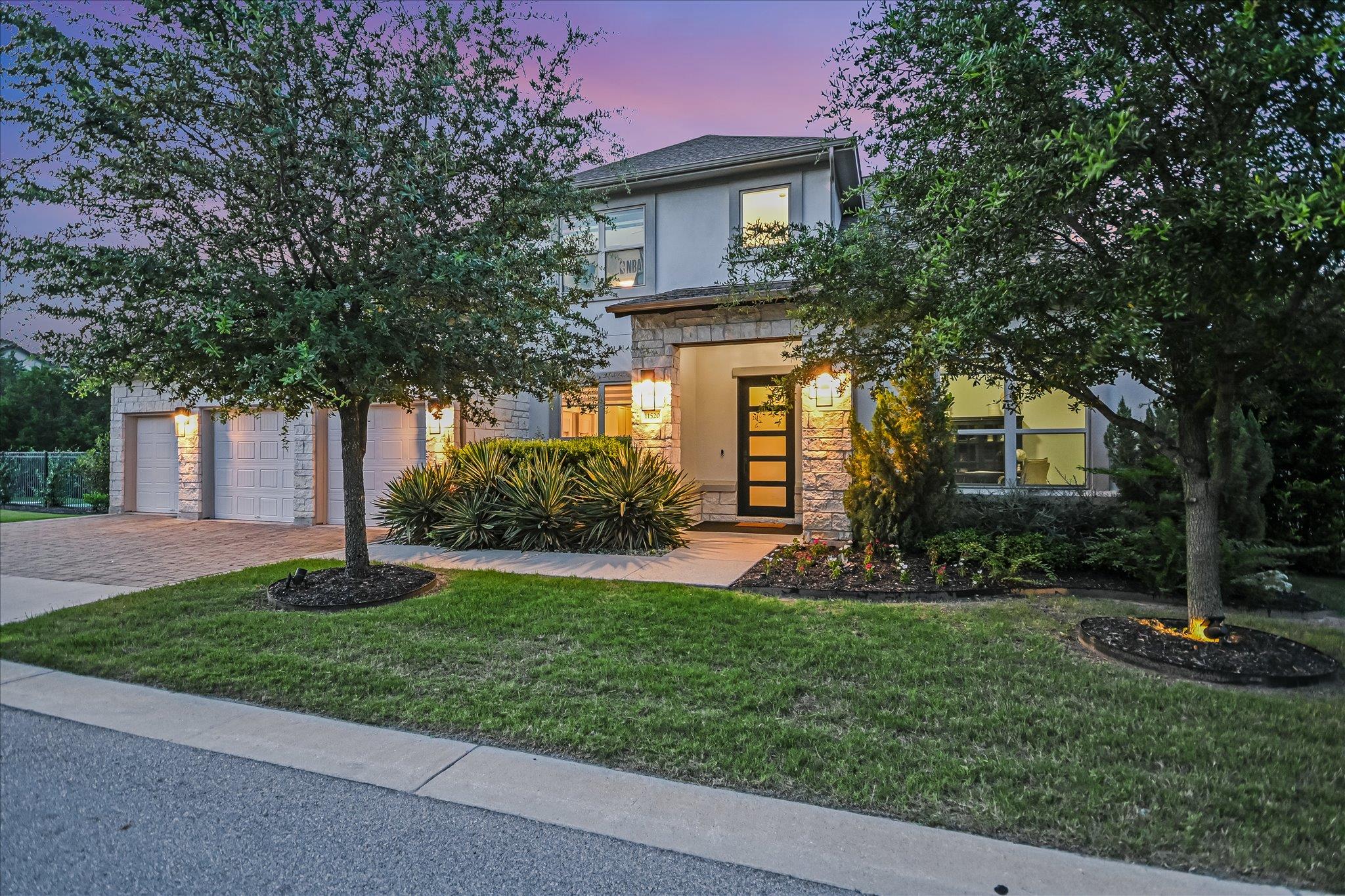 11520 Lake Stone Dr #4, Austin, TX 78738