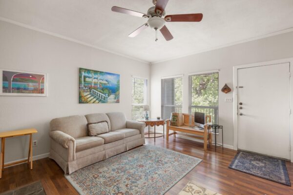 1509 W 39th 1/2 St #208, Austin