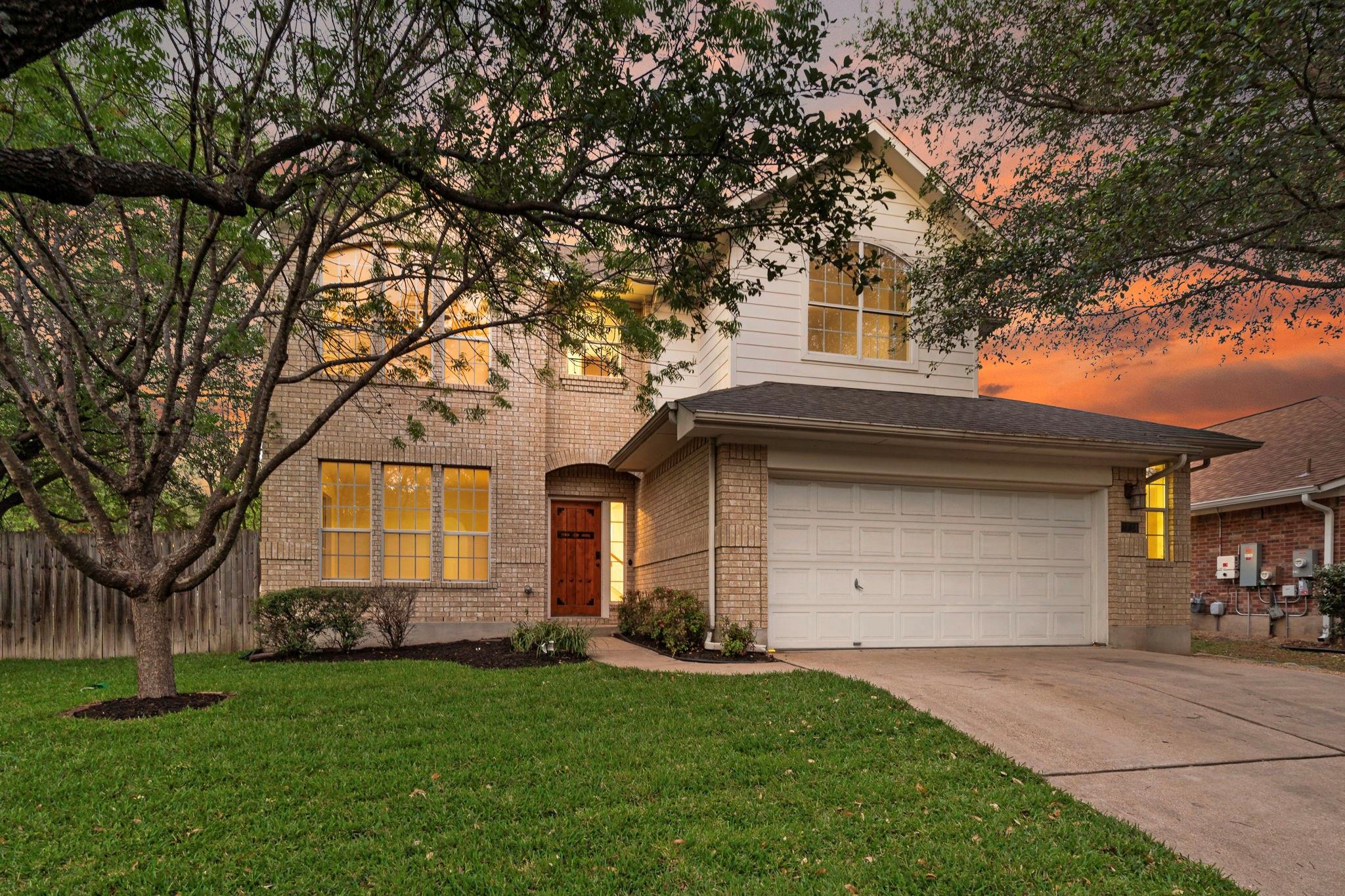 1734 Chasewood Dr, Austin