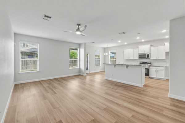 301 Serpentine Ln, Jarrell