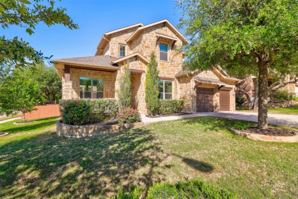 1020 Winding Way Dr, Georgetown