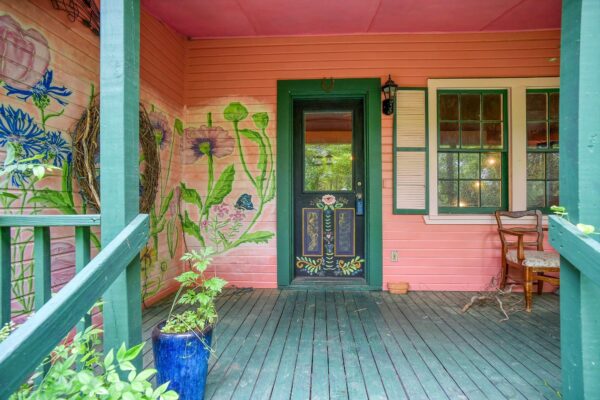 1905 Main St, Bastrop