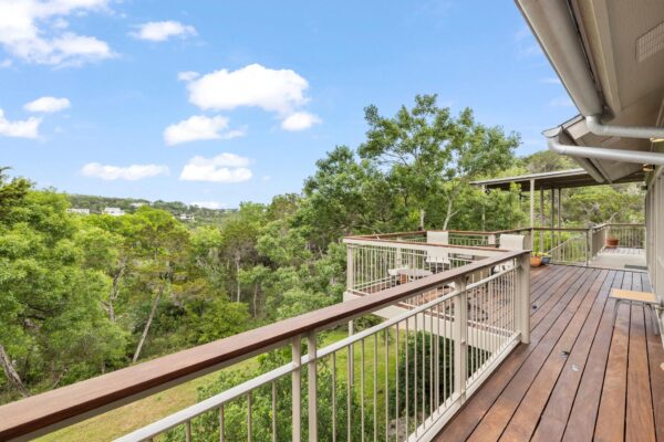 701 Yaupon Valley Rd, West Lake Hills