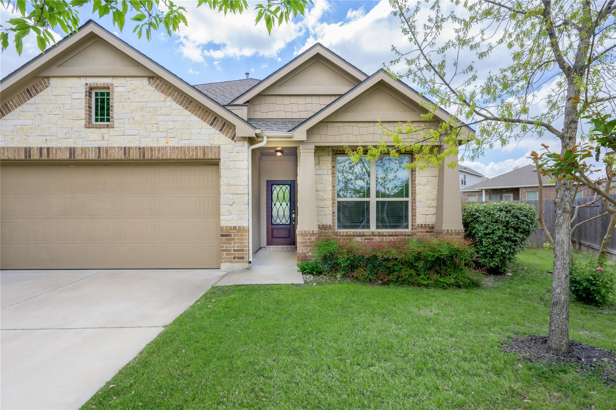 509 Nogales Ln, Leander