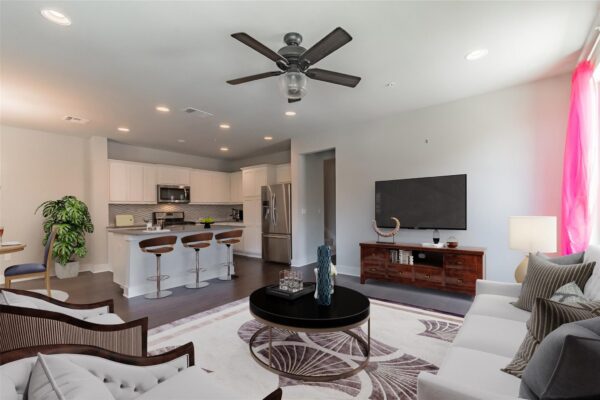 13800 Lyndhurst St #221, Austin