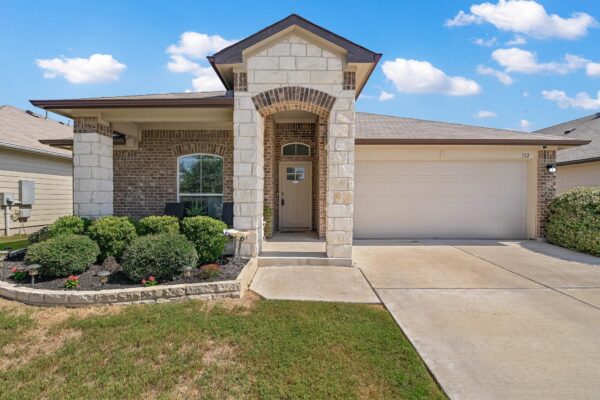 112 Groves Ln, Hutto